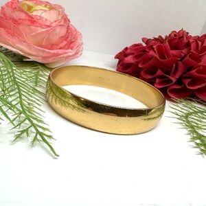 VINTAGE⚜️Monet Wide Golden Cuff Bangle Bracelet